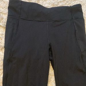 Lululemon black run fast and free crop 23 size 8